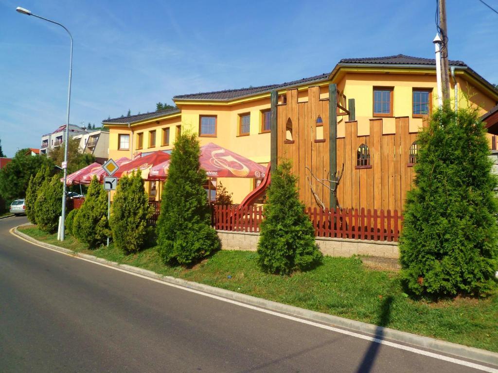 Hotel Pohadka Most Exterior photo