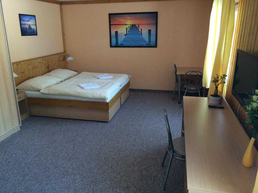 Hotel Pohadka Most Room photo